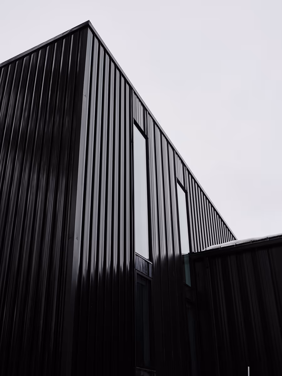 black modern mountain house in Whitefish, Montana