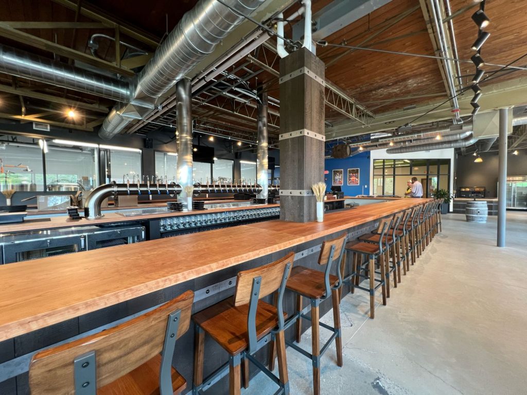 The Jeff Francoeur Huddle will be held Wednesday, December 3rd, 5:30 pm at the new Harpoon Brewery in Manchester to signal the end of football season.