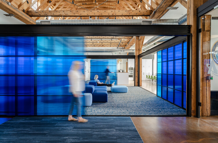 Astroscale US Headquarters / Neoera - Interior Photography, Glass