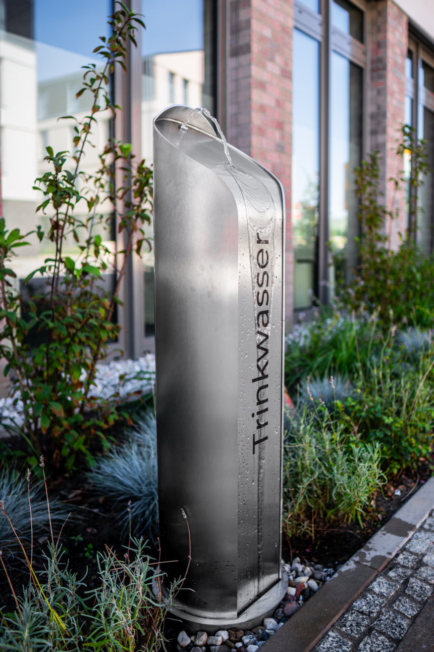 Openbaar watertappunt voor het bijvullen van herbruikbare drinkflessen binnenshuis