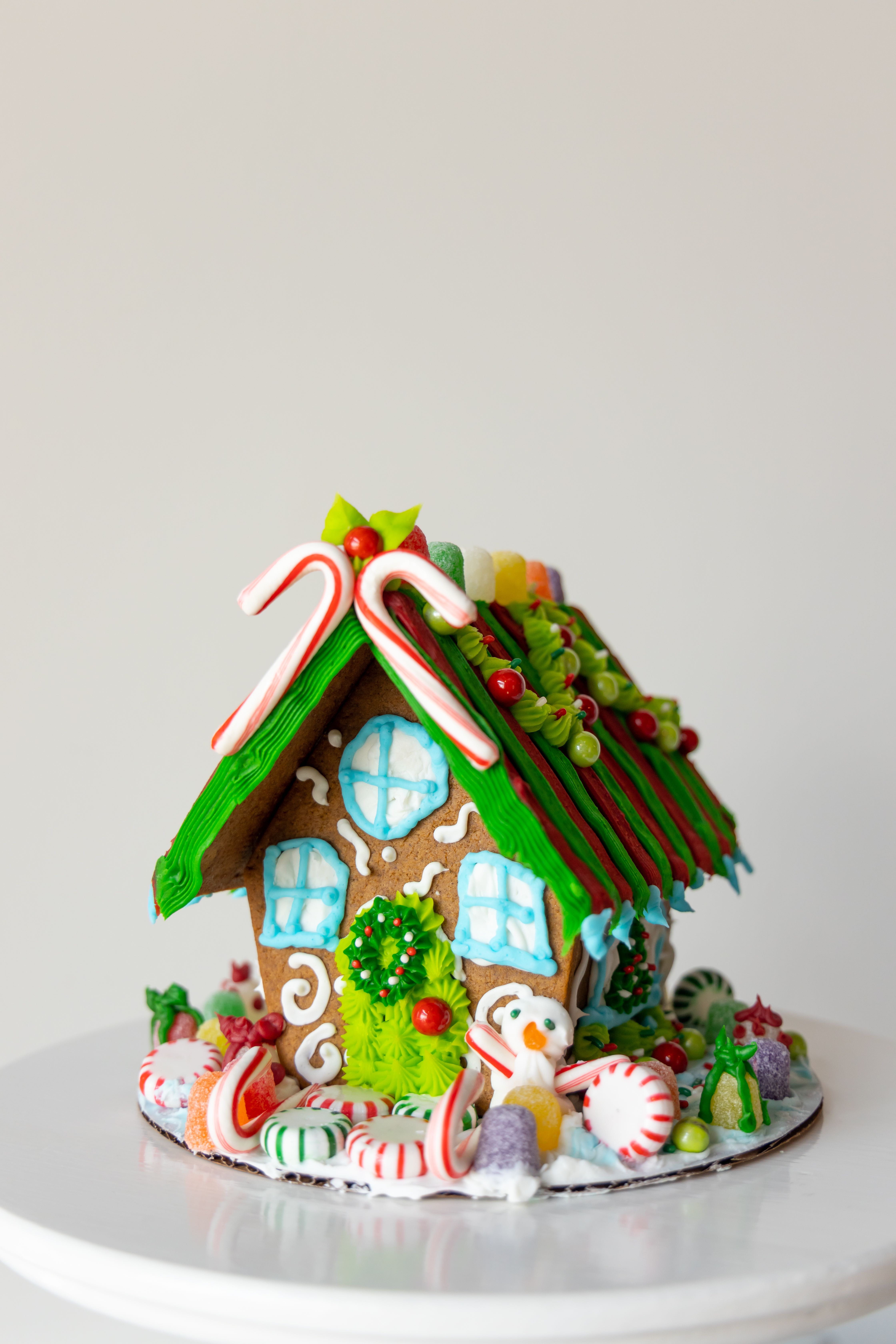 Gingerbread House Decorating Class Kit