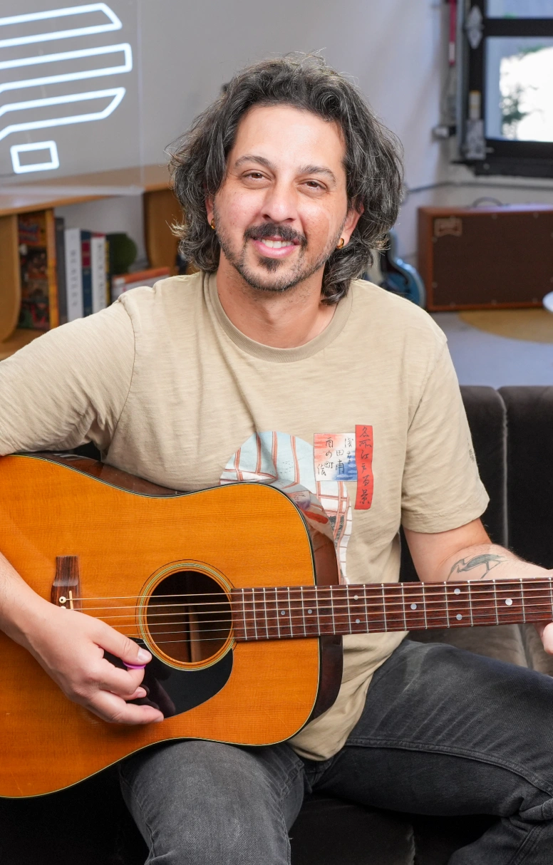 Improve your Strumming in 7 Days 