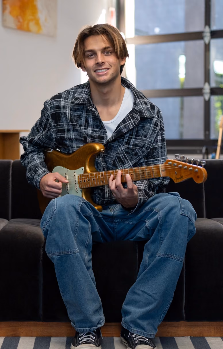 Play like Eric Johnson in 10 Days