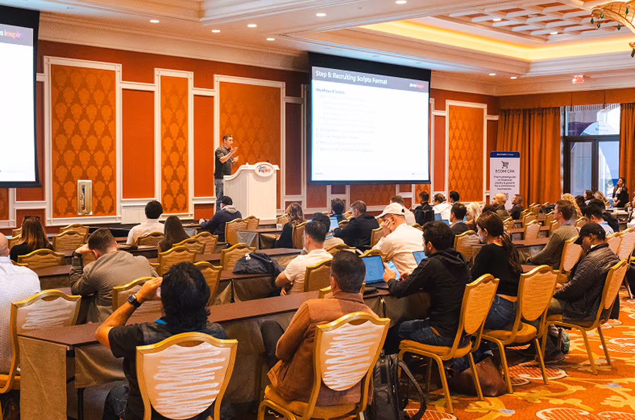 MDS members collaborating at a founder meetup