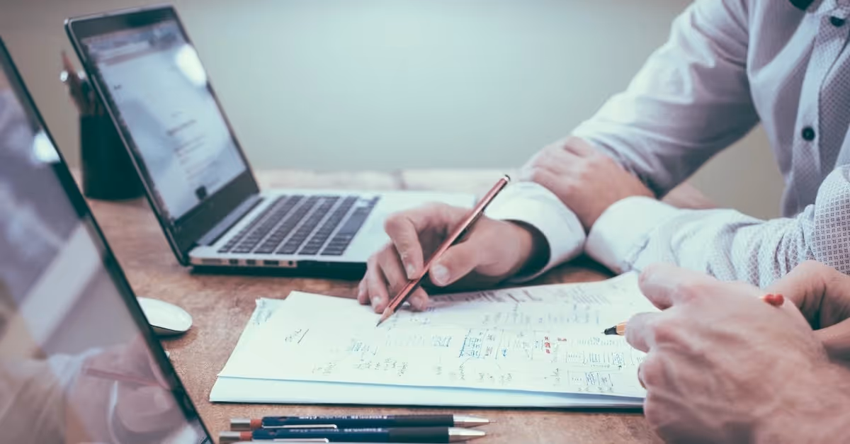 File sharing for realtors: 5 tools, 5 tips + 4 best practices