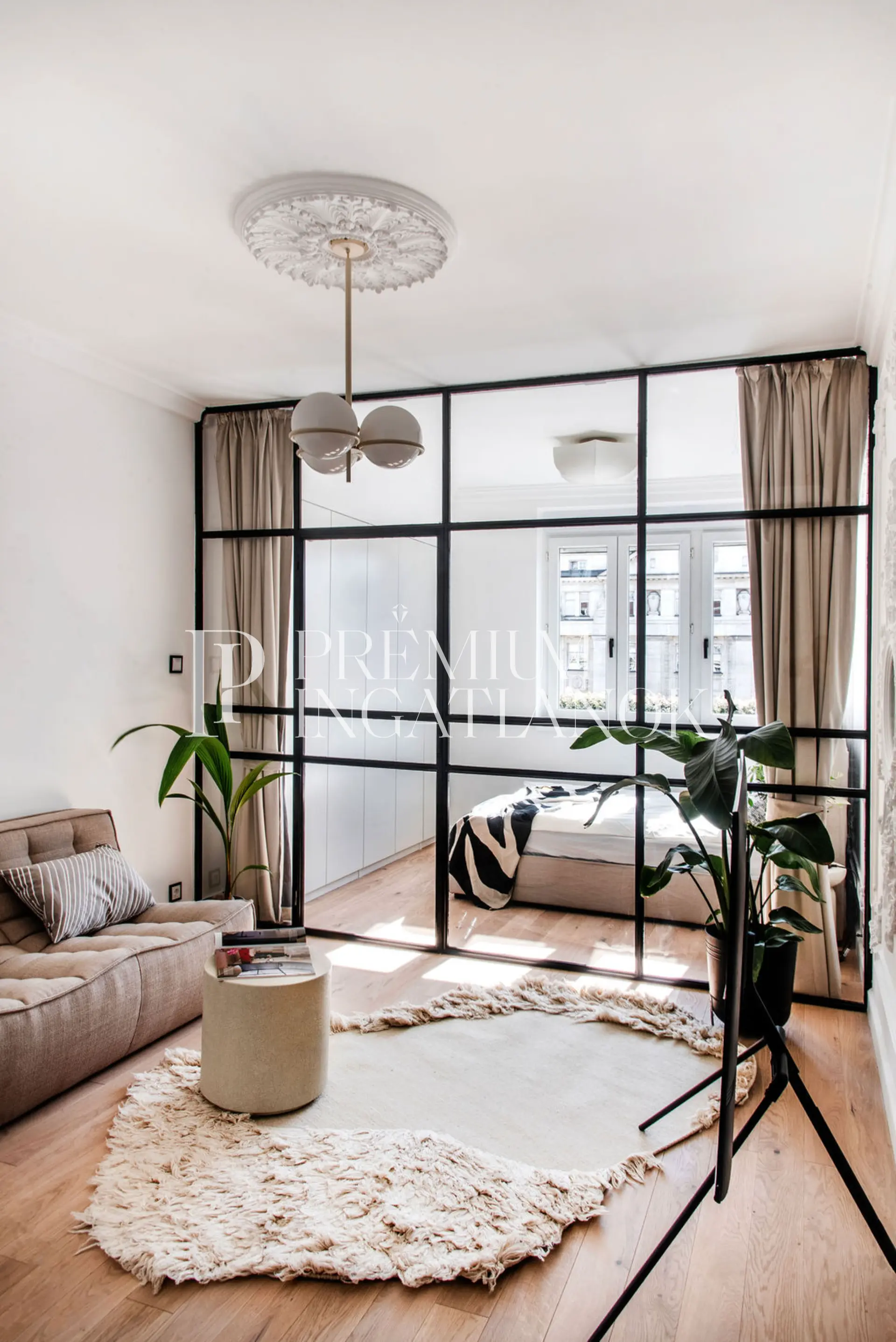 Budapest 5. kerület - Panorámás lakás a város egyik legkeresettebb és legexkluzívabb helyén 38m2