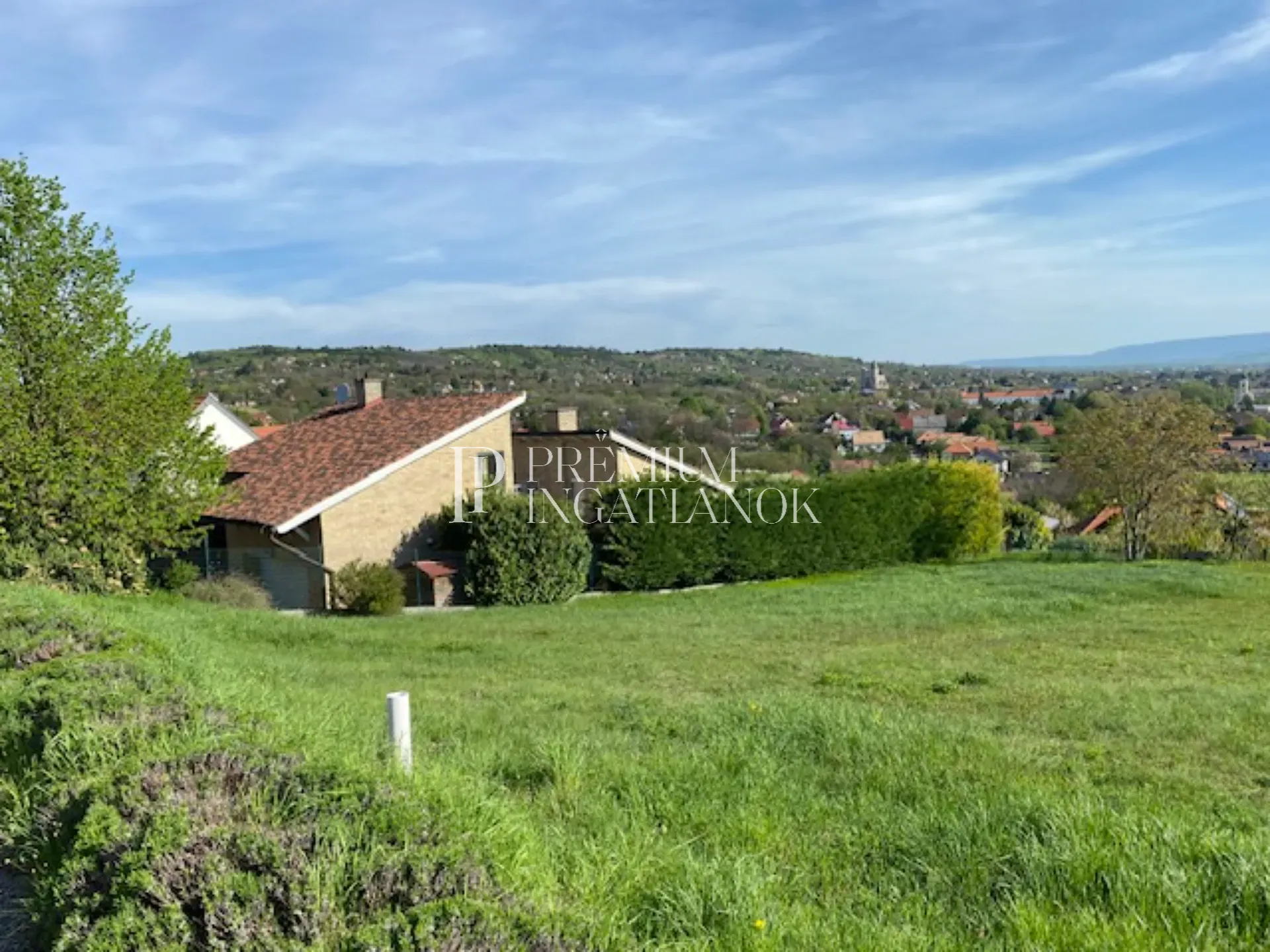 2072 Zsámbék - Luxusvilla projekt panorámás telken