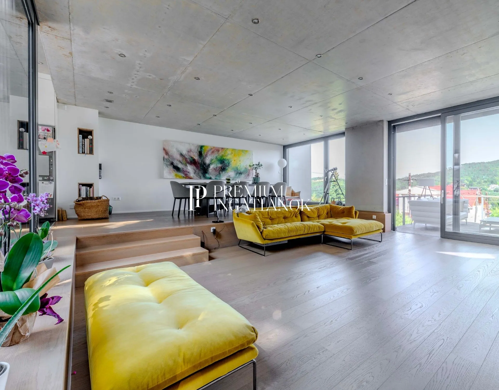 Budapest 2. kerület - Panorámás modern minimál otthon a francia iskola közelében