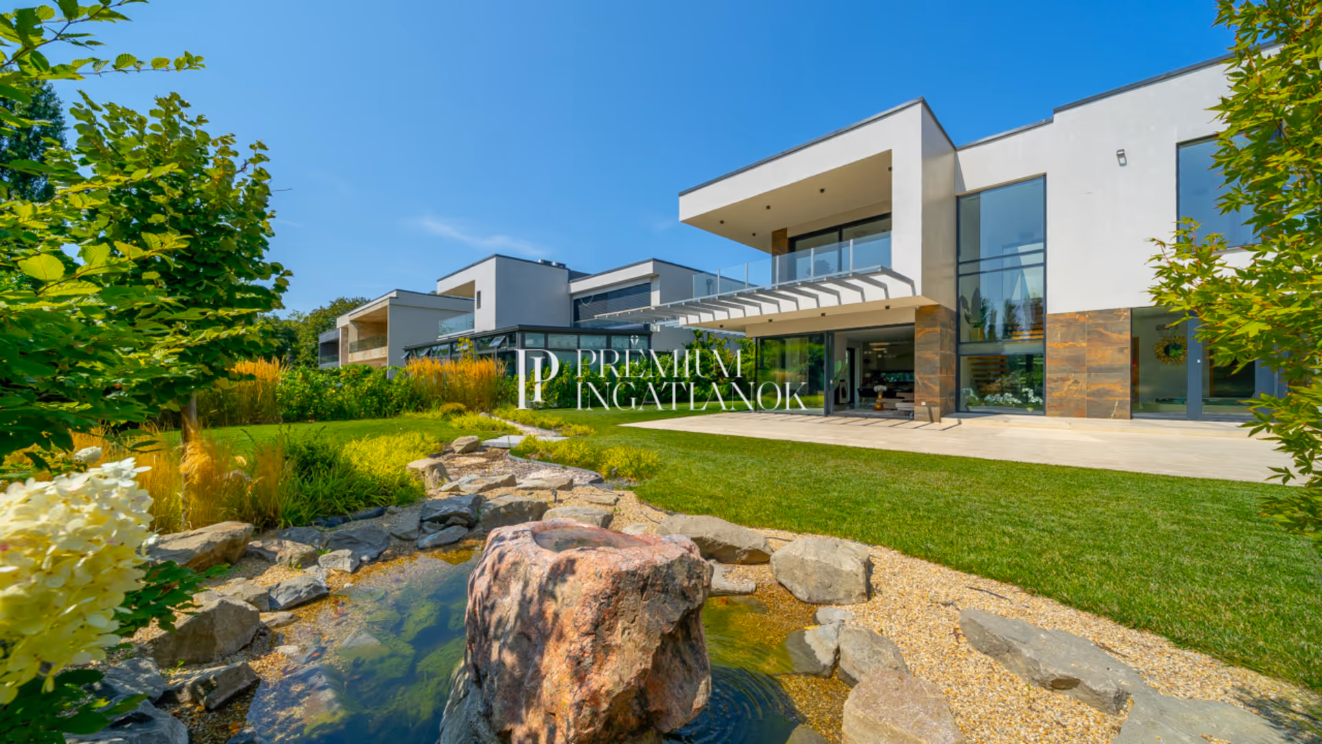 Budapest 3. kerület - Luxus családi ház, a Duna-part egyik legexkluzívabb villaparkjában