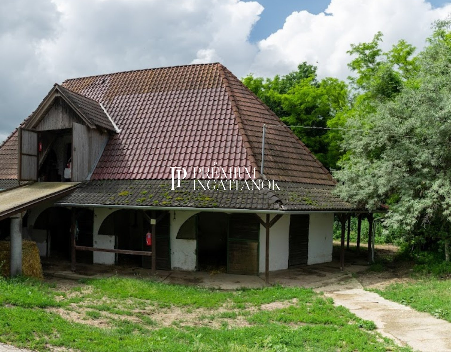 Zsámbék Mányi út - SZENT GYÖRGY LOVASCLUB