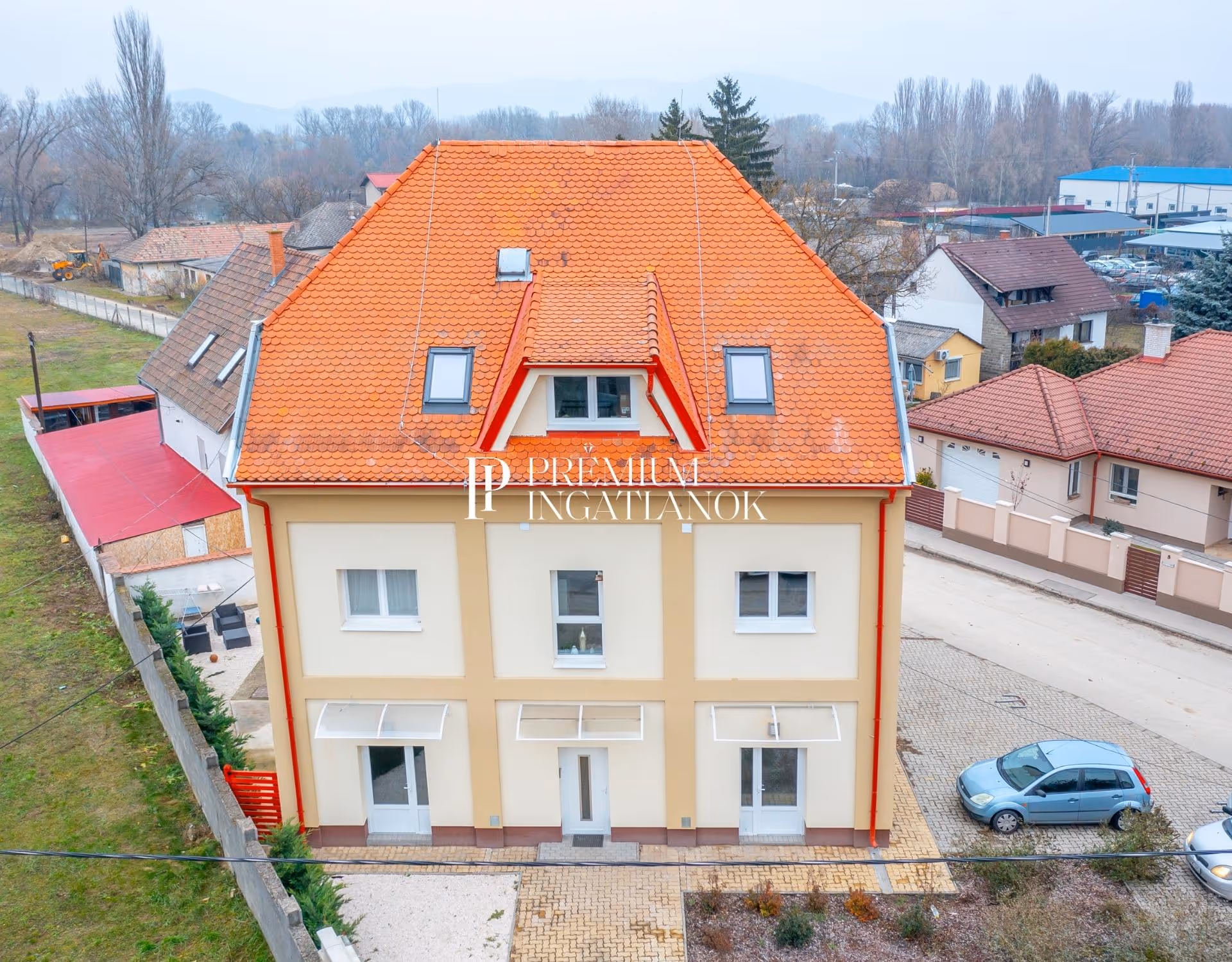 Dunabogdány szívében, egyedülálló befektetési lehetőség