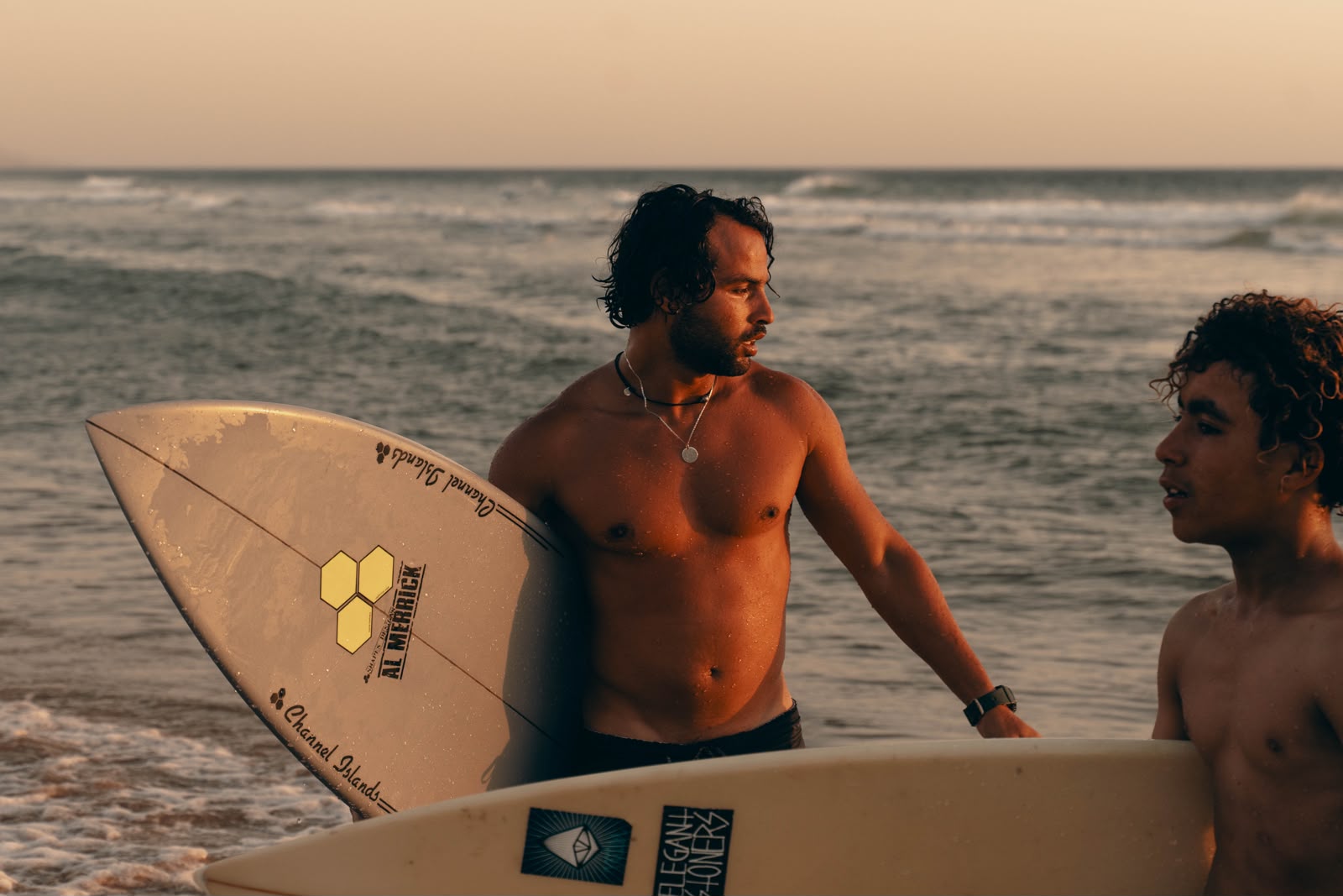 Quelle Est la Meilleure Période pour Surfer à Essaouira ? Guide Mois par Mois