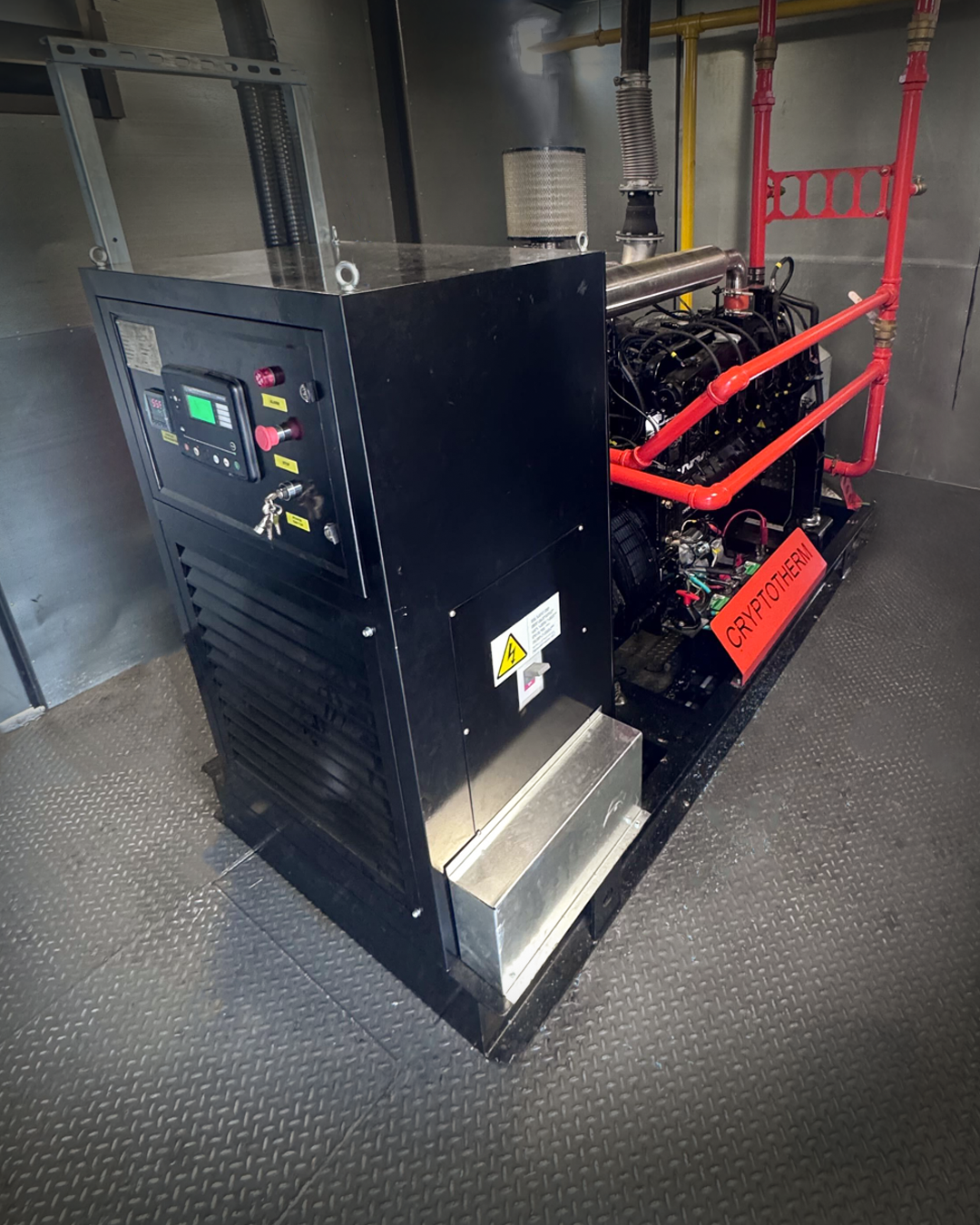 ct 220 kw generator running