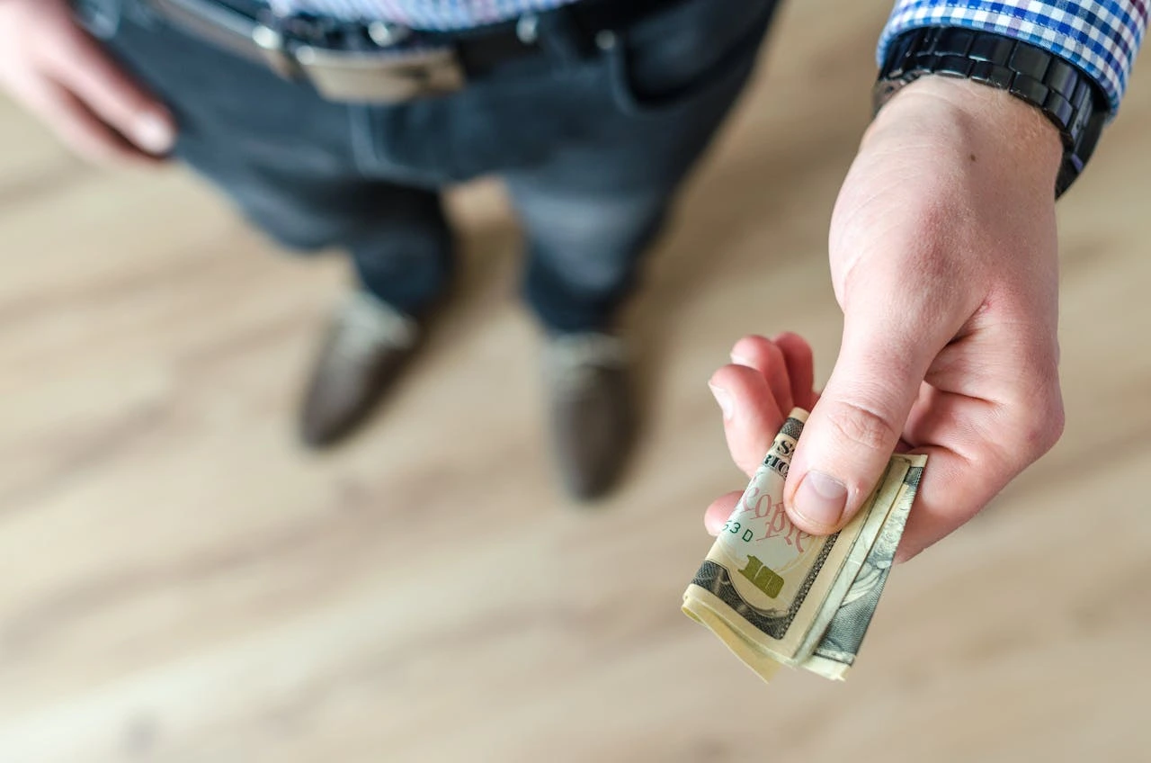 The Hidden Costs of Borrowing from Friends — And Why Formal Loans Are Sometimes Kinder
