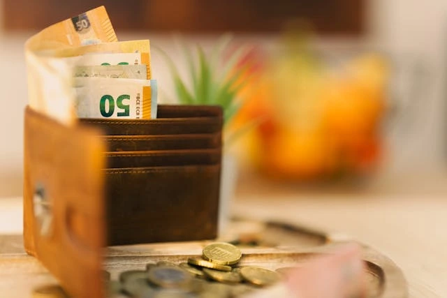 Freedom from Debt: A Step-by-Step Guide to Escaping the Payday Loan Trap in the Philippines