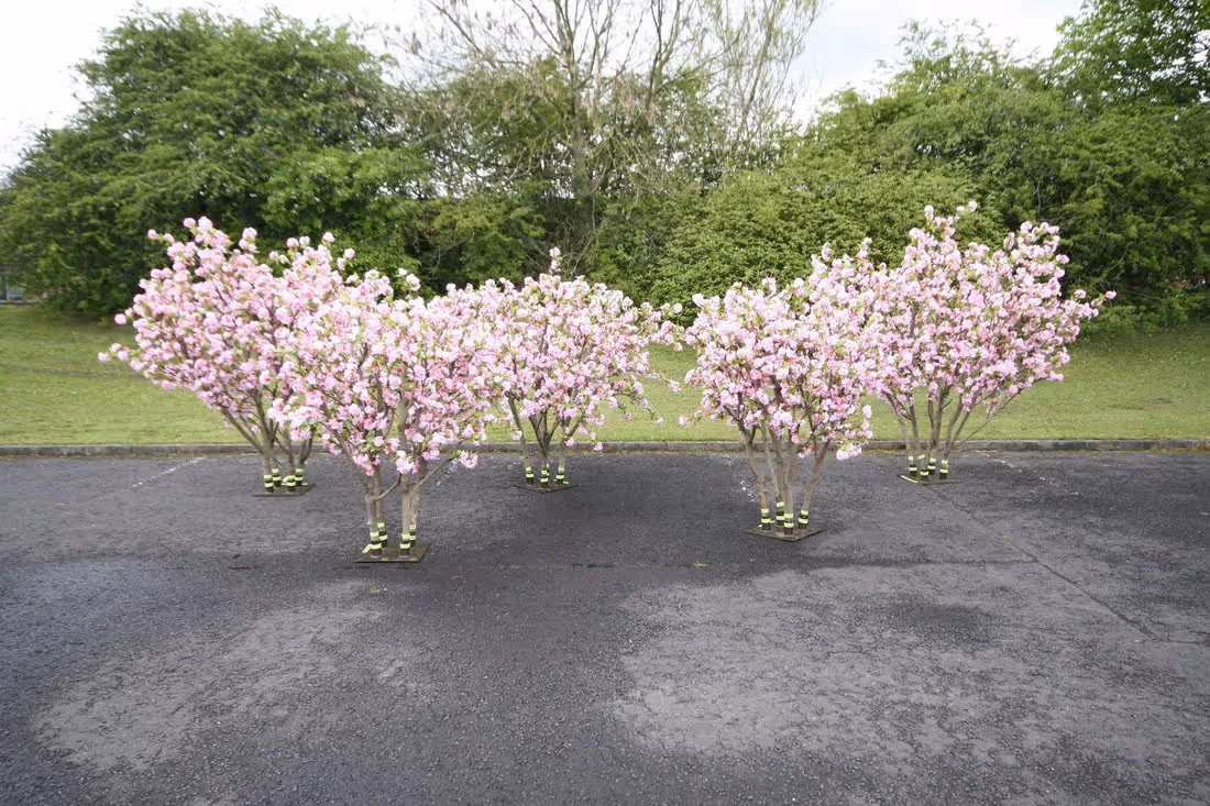 Creative use of Smaller Artificial Blossom Trees 006