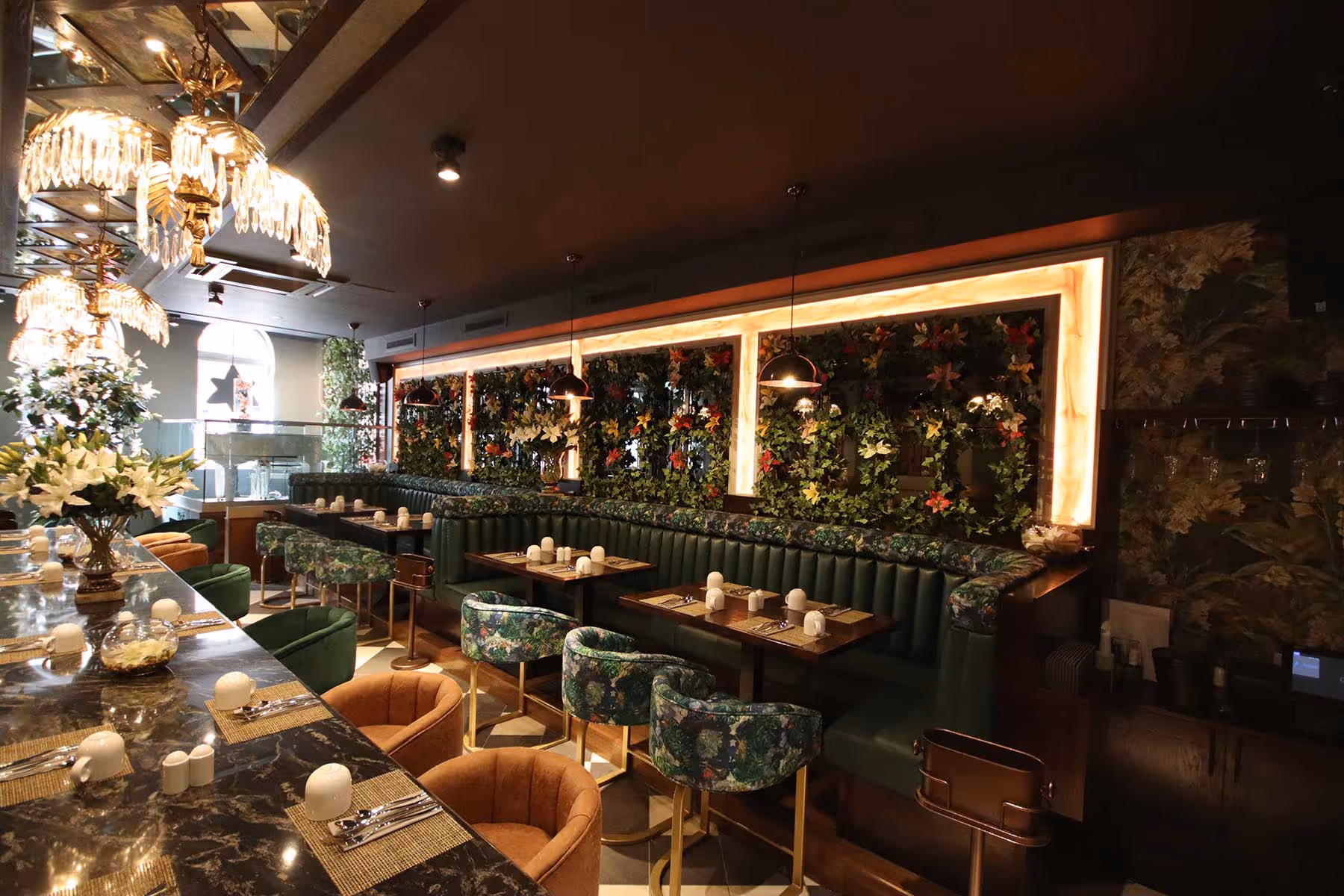 Crafting Ambiance with plantART