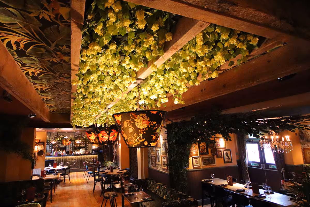 Crafting Ambiance with plantART