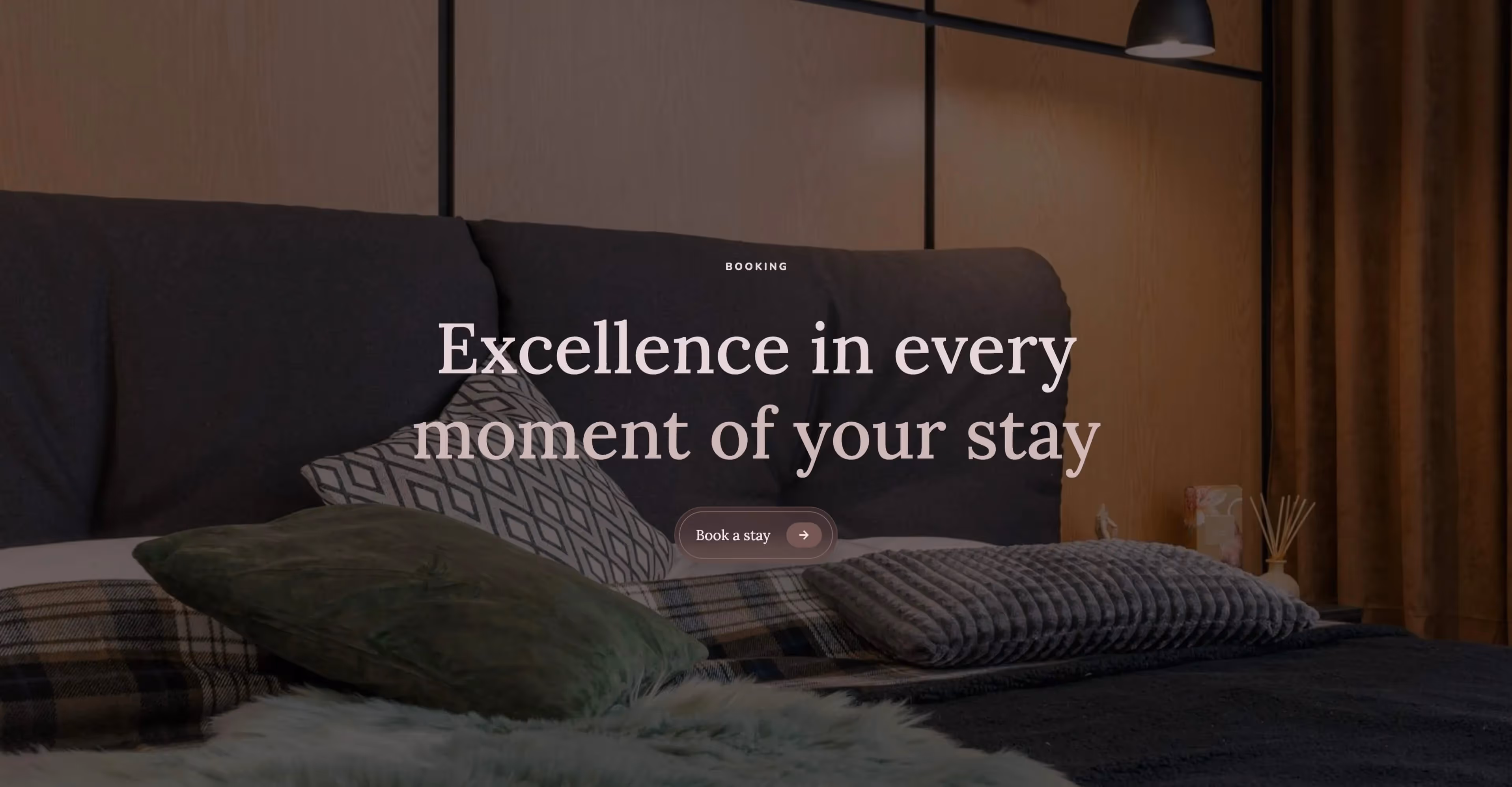 Otello - Hotel elegant Webflow website template screen