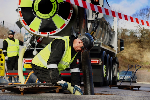 Eurotank provides a thorough interceptor, drainage and valeting bay cleaning service