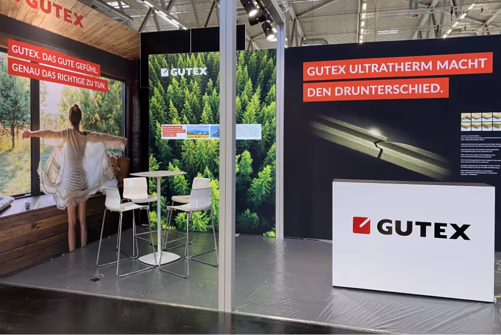 Messestand von GUTEX auf dem EUROBAUSTOFF Forum 2023 in Köln, Ansicht 2