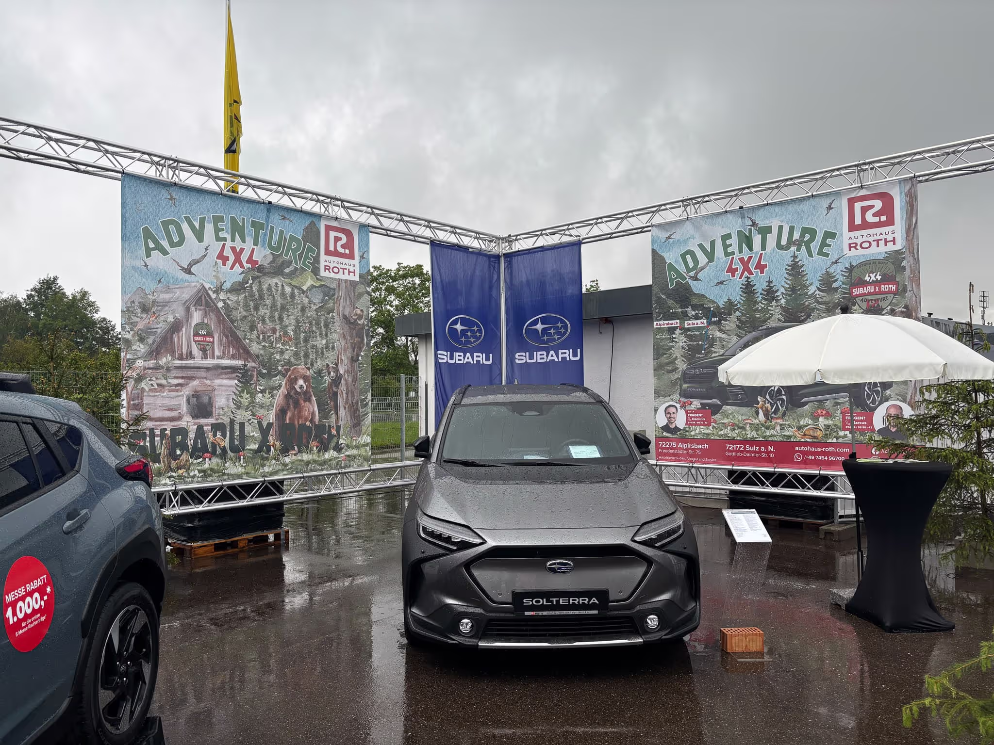 Messestand von Autohaus ROTH auf der Südwest Messe 2024 in Villingen-Schwenningen, Ansicht 2