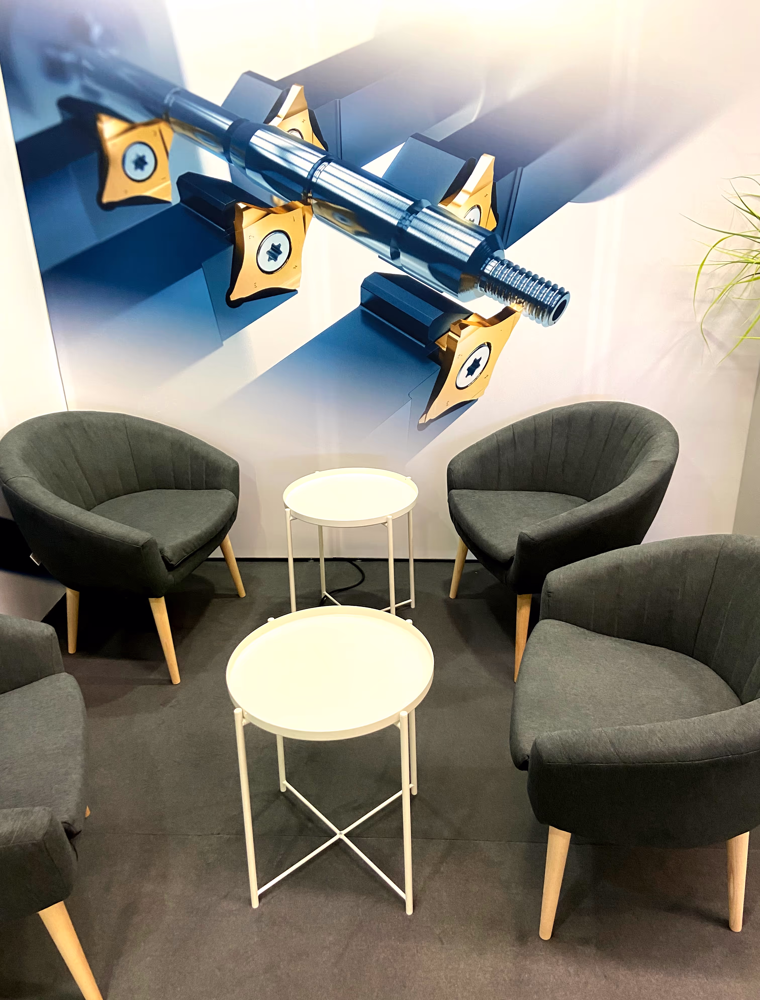 Kemmer Hartmetallwerkzeuge exhibition stand at DST Dreh- und Spantagen Südwest 2023 in Villingen-Schwenningen, view 2