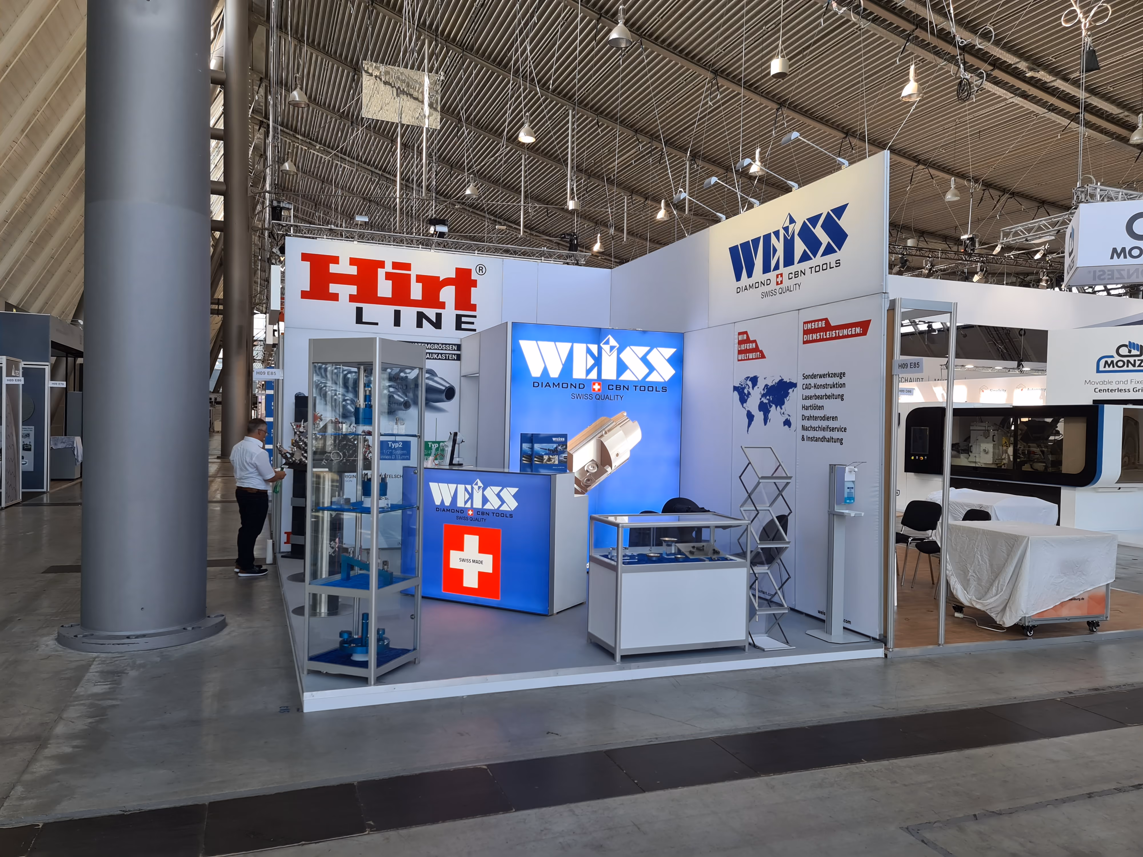 Weiss AG exhibition stand at GrindingHub 2022 in Stuttgart, view 3