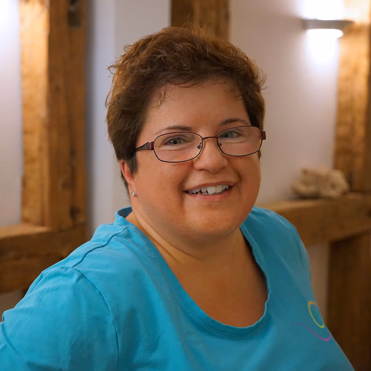 Portraitfoto von Annett Wetzel, pharmazeutisch-technische Assistentin in der HNO-Gemeinschaftspraxis Freising/Neufahrn von Dr. med. Meier-Lenschow und PD Dr. med. Ulrich Straßen