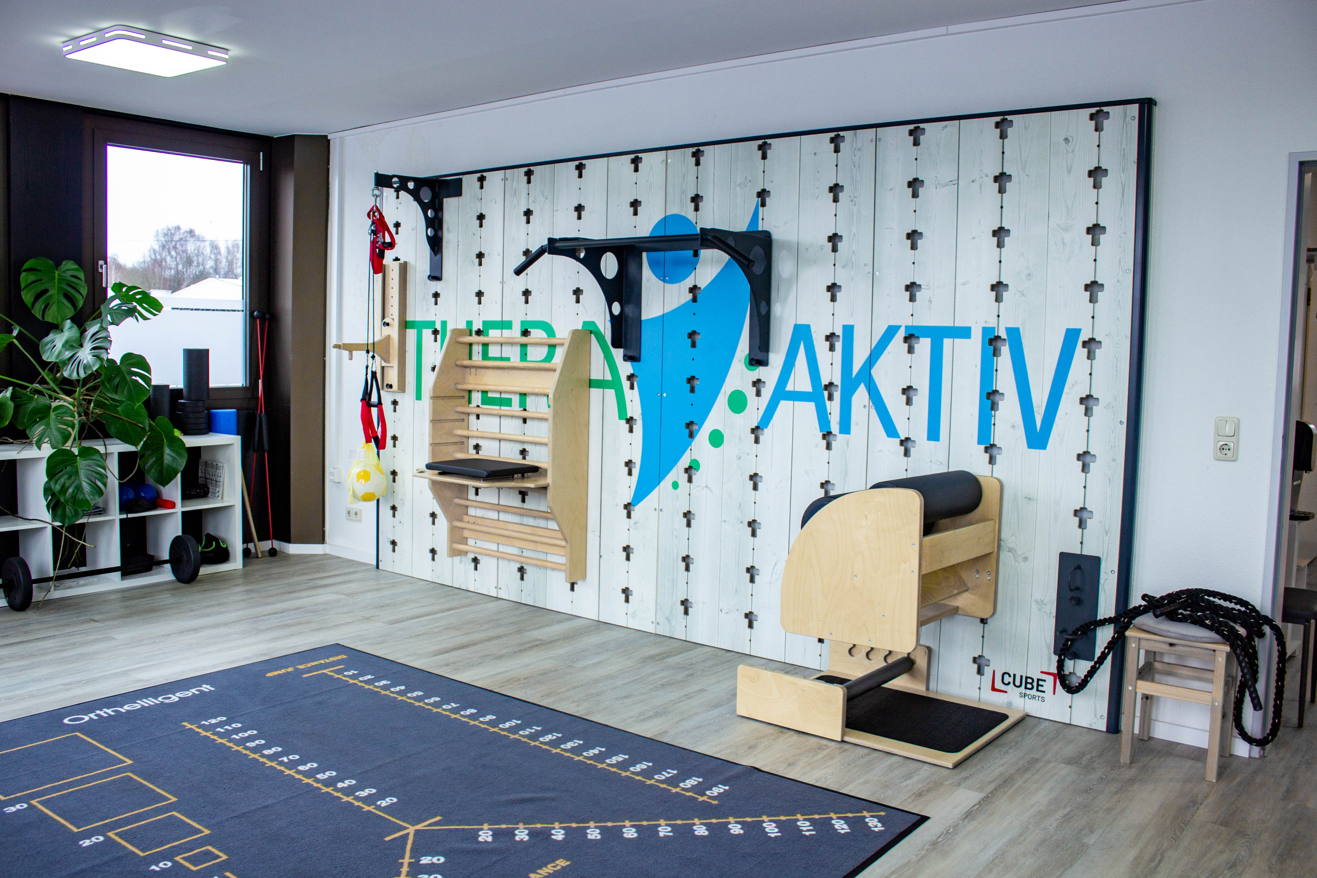 Mit unserer neuen Multifunktionswand von CUBE Sports wird unser Trainingsbereich noch besser und funktioneller