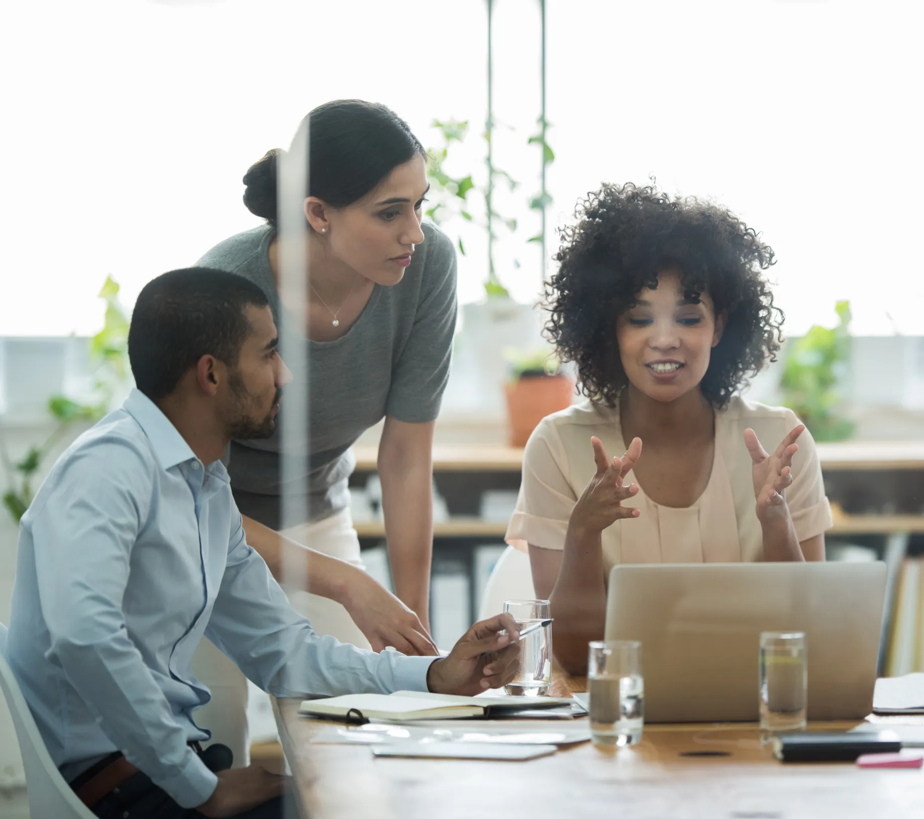 4 Effective Ways To Introduce New Employees To Recognition