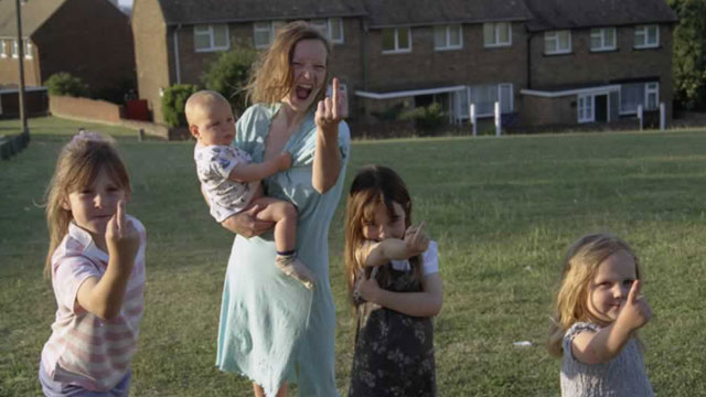 Wasp (2003) Andrea Arnold — Natalie Press close-up, intimate handheld cinematography by Robbie Ryan