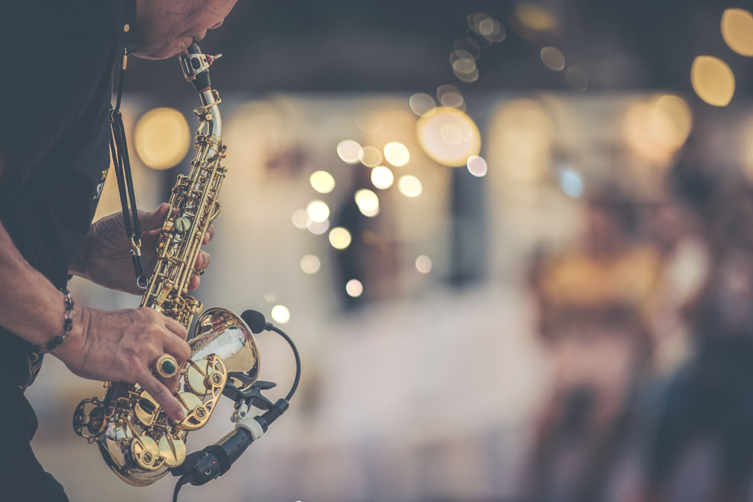 Apr 17 | Live in the Plaza