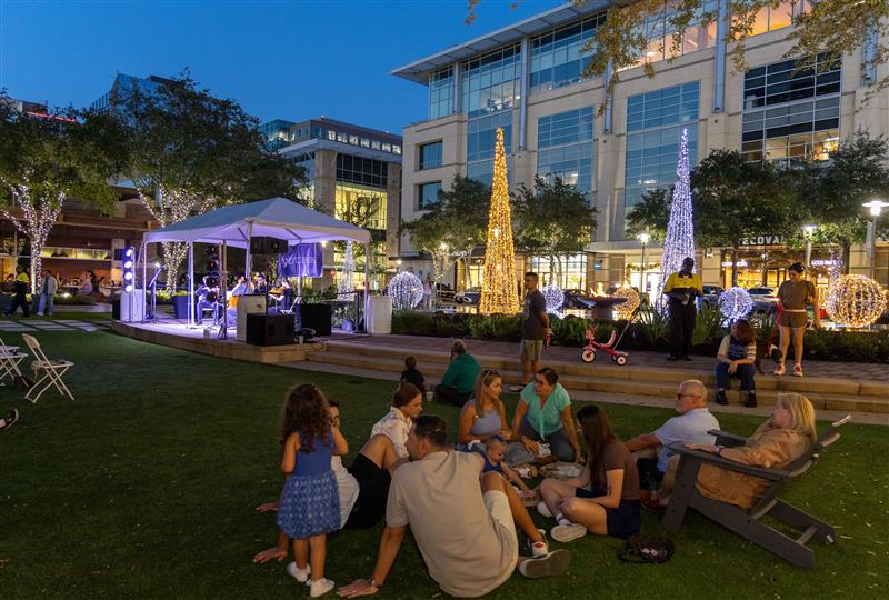 Houston's CITYCENTRE wraps up gift-giving with perfect presents for all