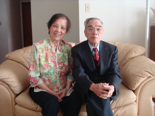 Picture of Elvis' grandparents.