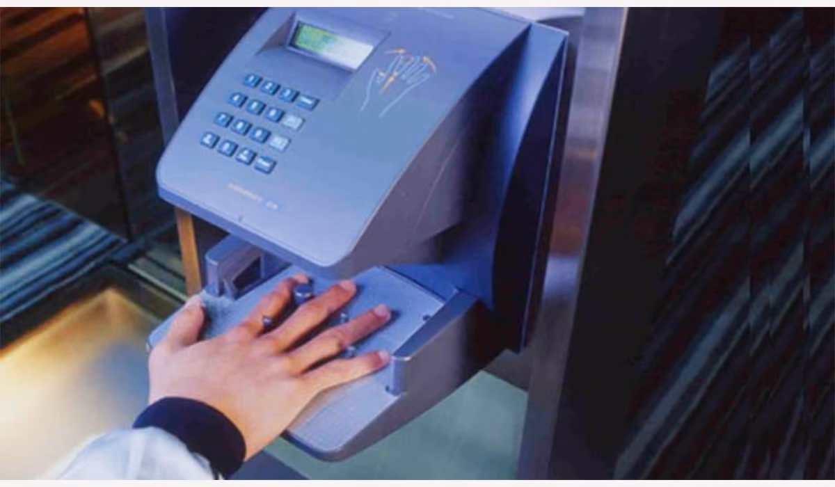 A hand geometry scanners image by Bayometric