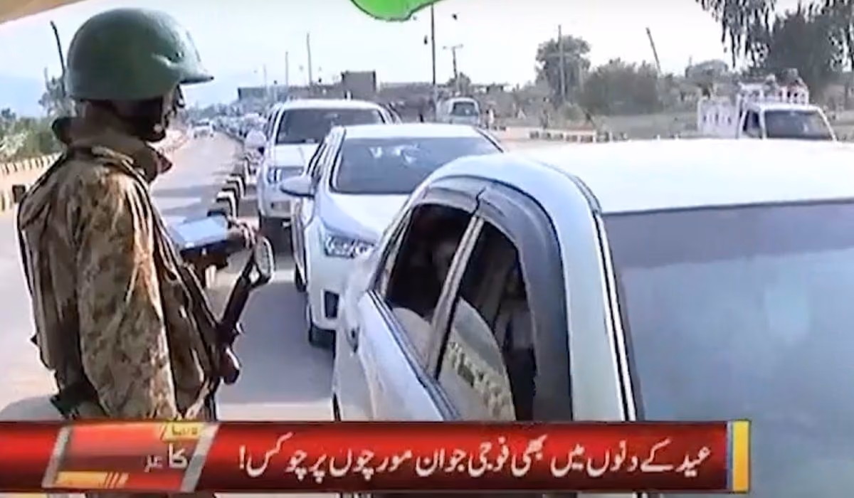 A Pakistani Border Patrol Officer Used an Aratek Biometric Tablet to Verify a Driver's Identity with AFIS.