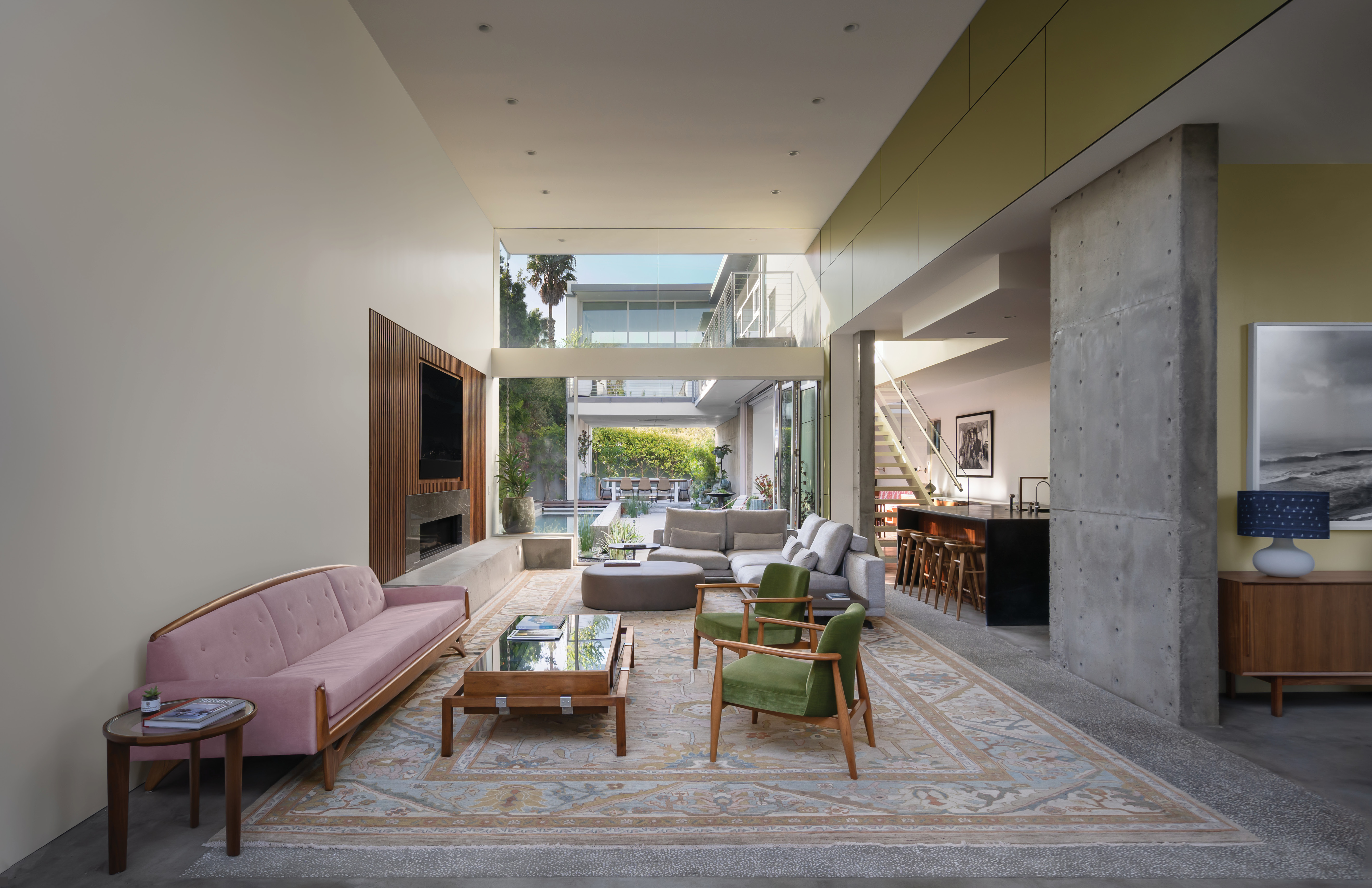 Coastal Courtyard Residence