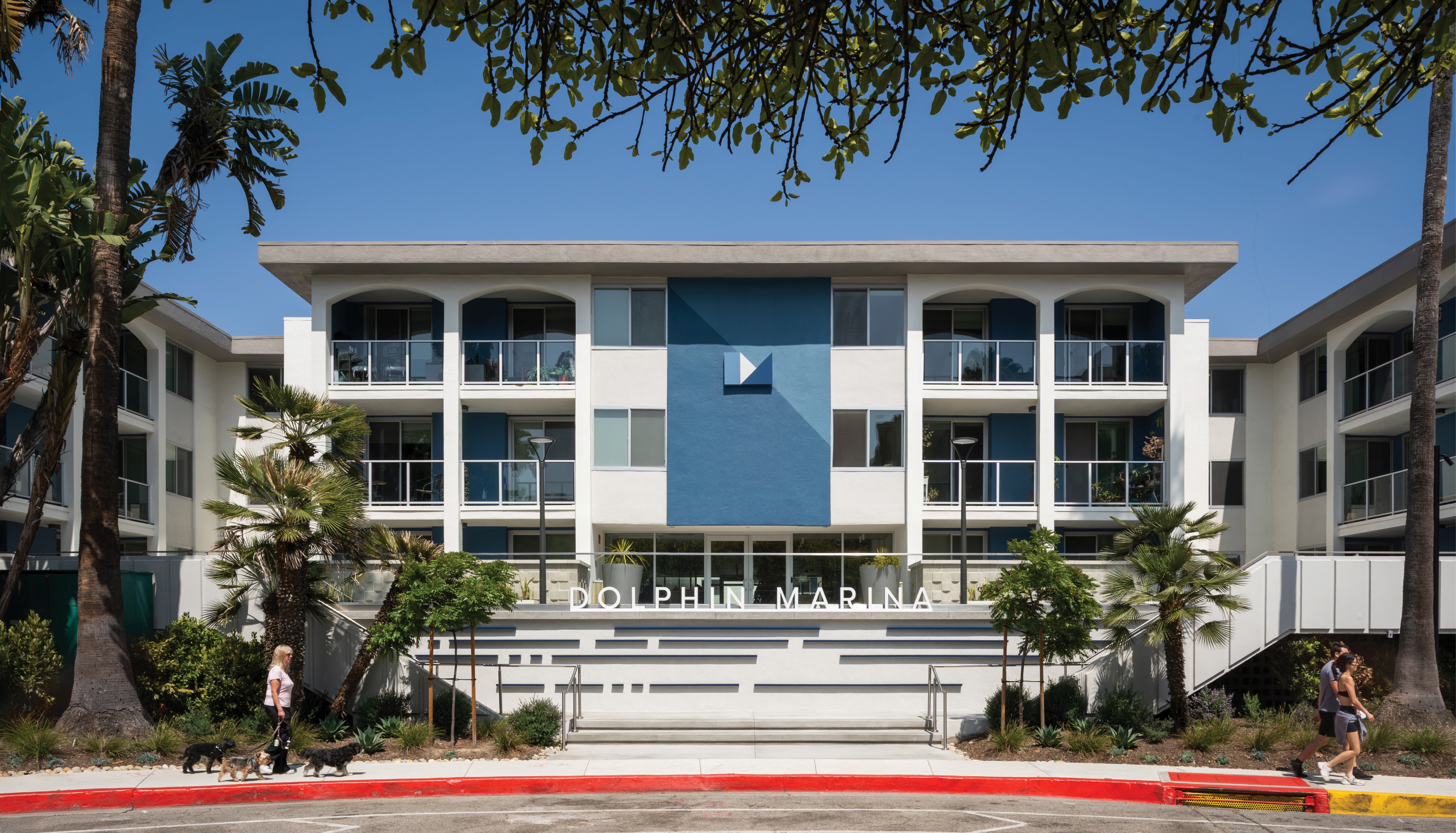 Dolphin Marina Apartments