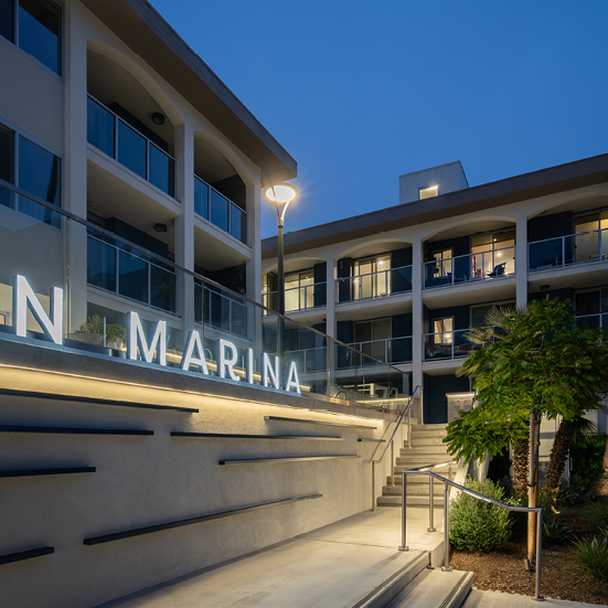 Dolphin Marina Apartments
