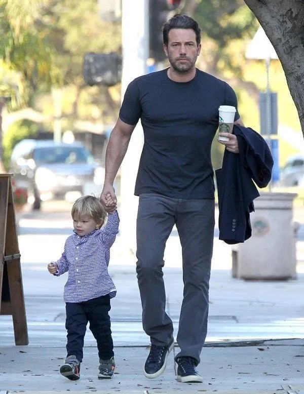 Starbucks Ben Affleck