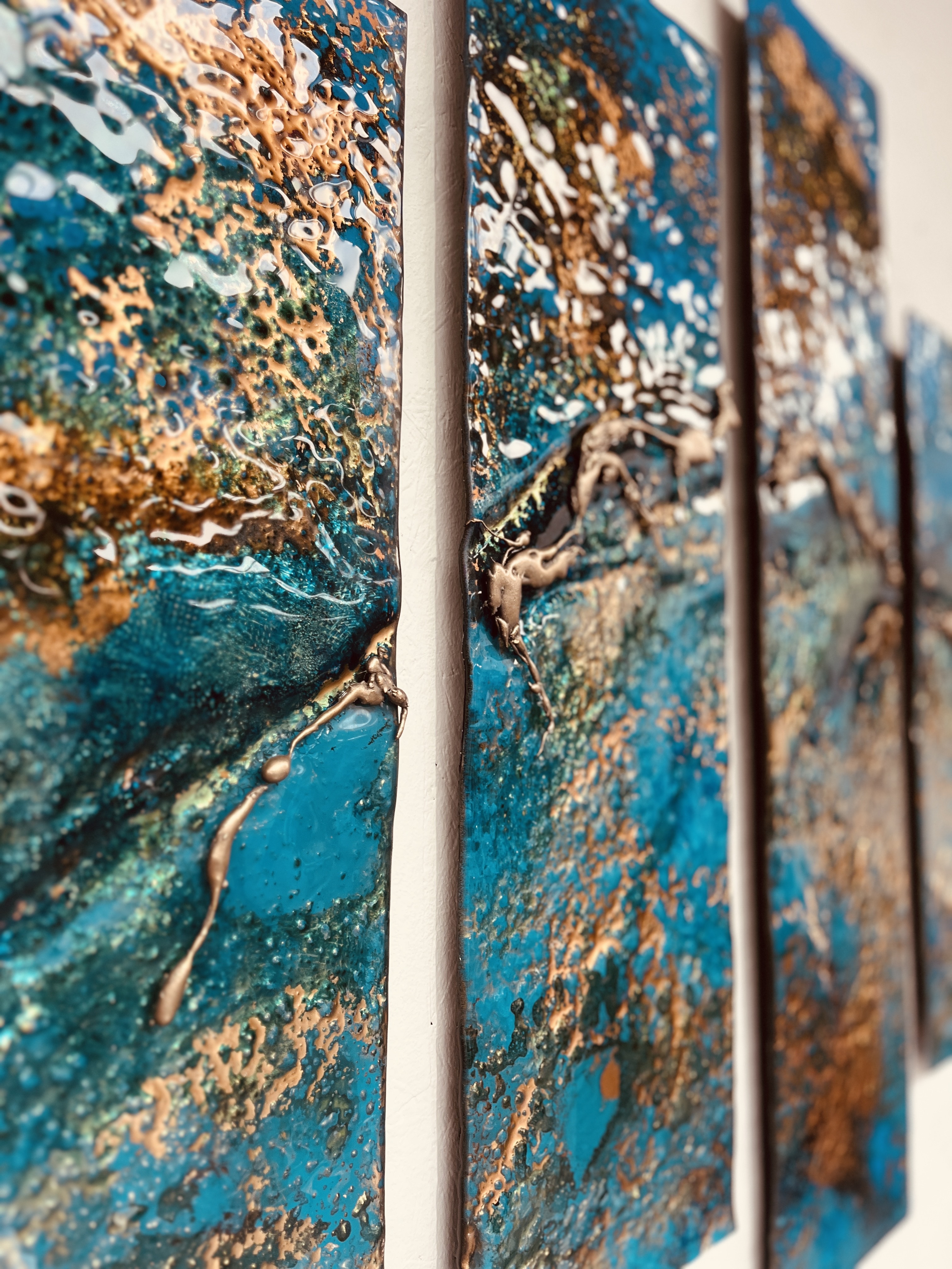 In Love with Light - Oil Paintings and Glass Artworks by Lorraine Mullins