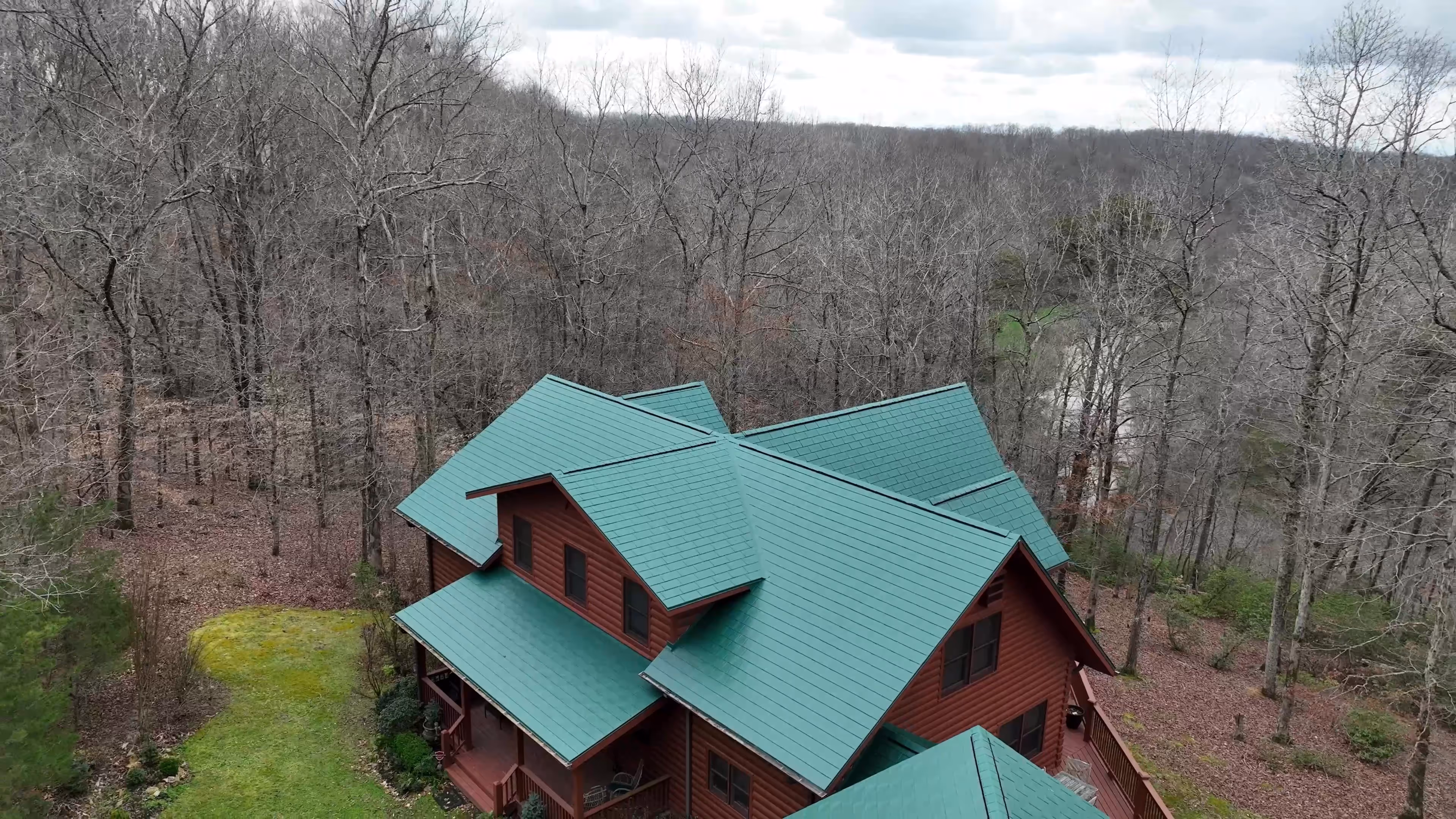 Black Aluminum Shingle With Solar Panels