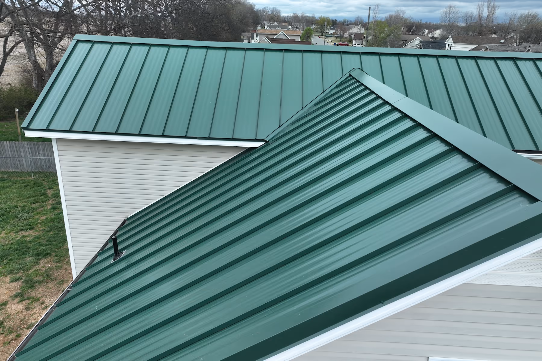 Metal Roof Colors & Styles: Finding the Best Fit for Your Home