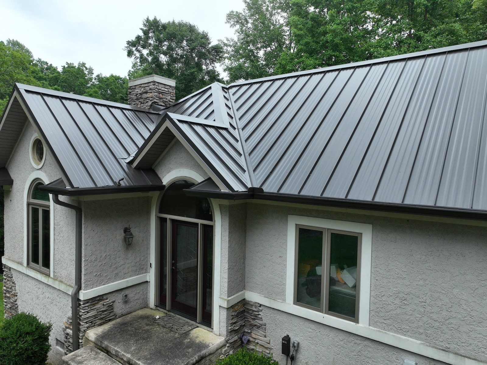 How Long Does a Commercial Metal Roof Last?