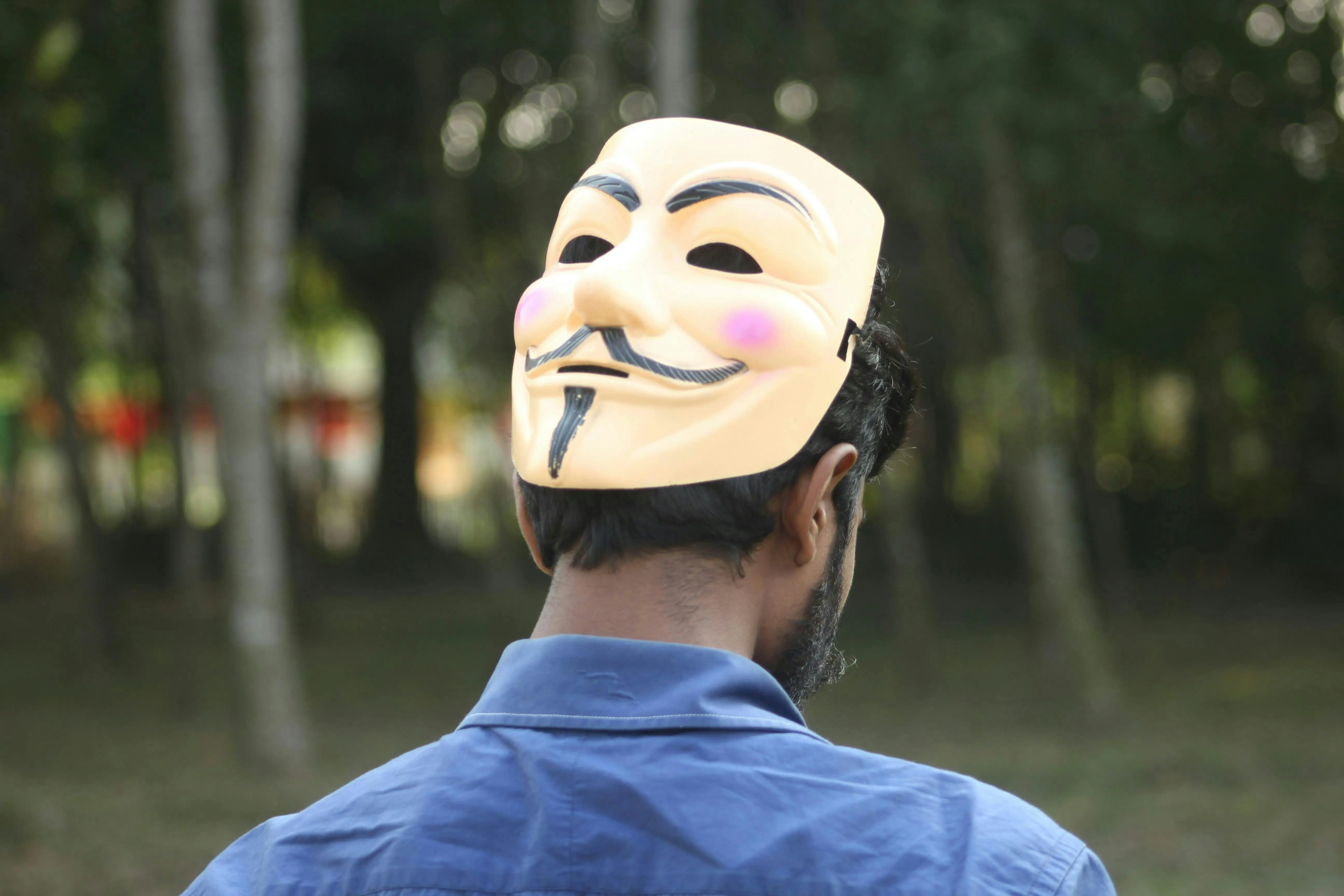 Man wearing a mask
