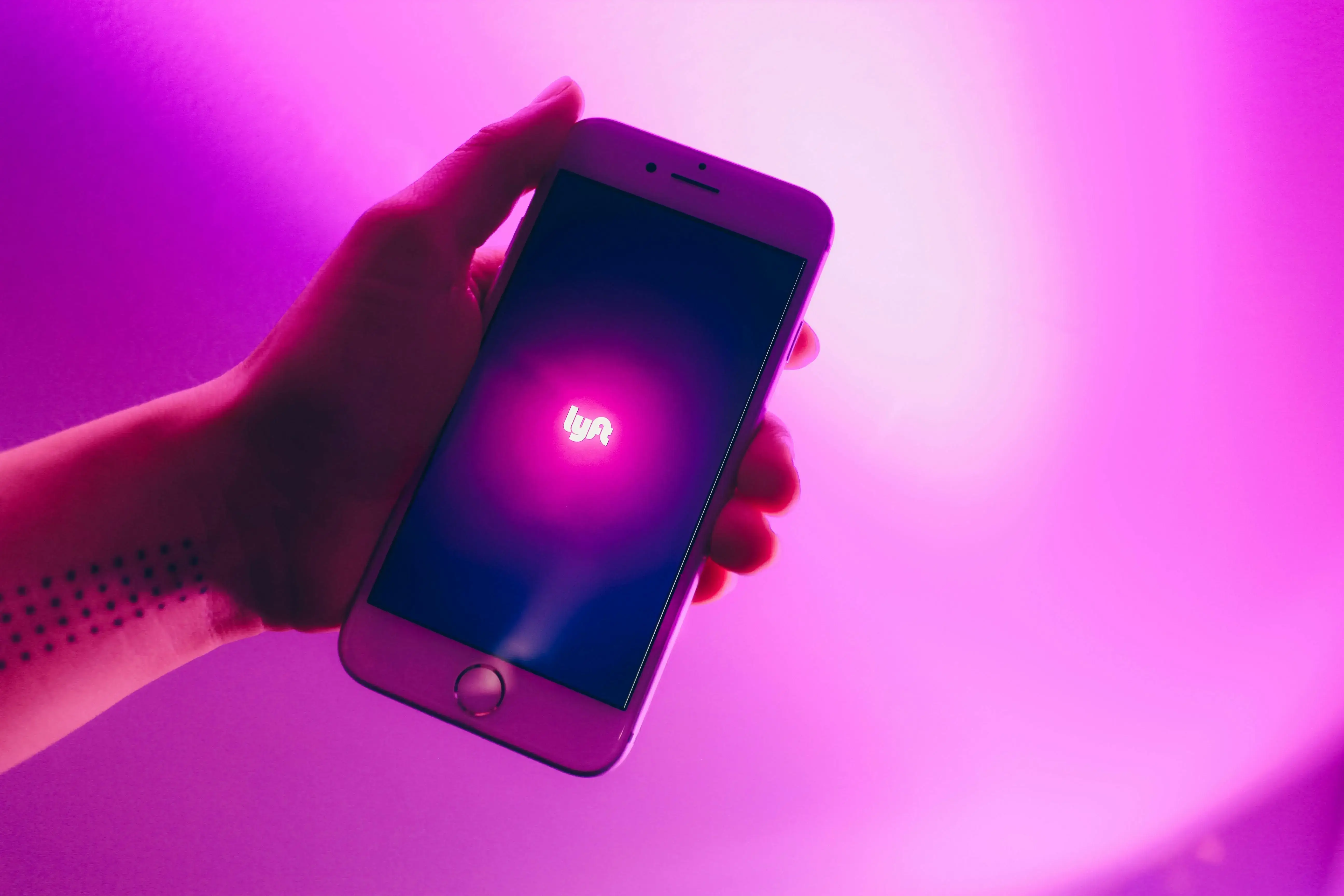 Person holding a phone