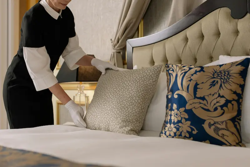 Booking.com Genius Level 3 status perks 2026 including free breakfast room upgrades and discounts permanent once earned with the card