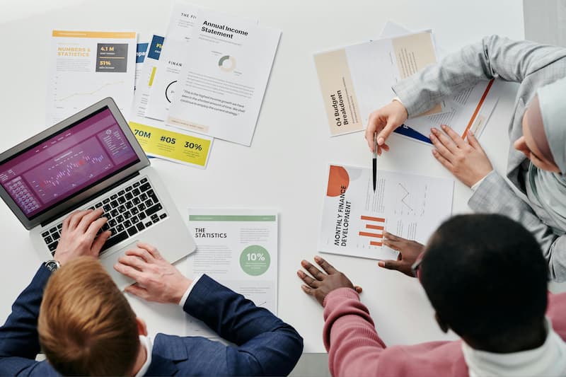 Brex card built-in expense management platform features 2026 including receipt capture virtual cards and accounting integrations
