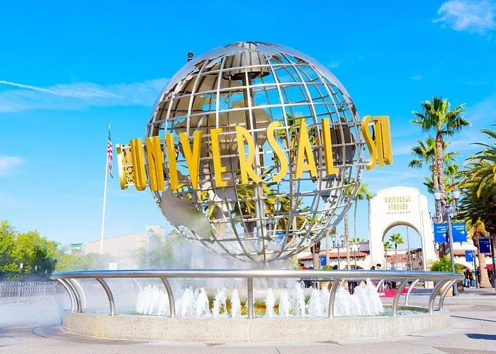 The Universal Studios globe and fountain at the entrance to Universal Studios Hollywood